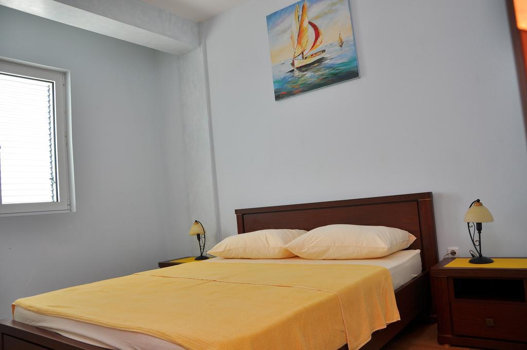 Apartment Bayer Herceg Novi Exterior photo